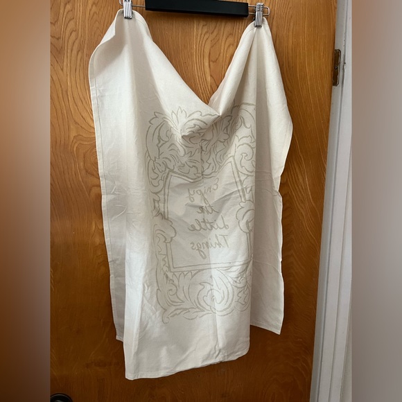 Hester & Cook center table linen - Picture 4 of 5